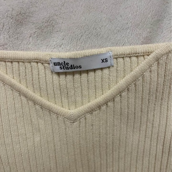 Uncle Studios | Cream Sweetheart top - Picture 3 of 4
